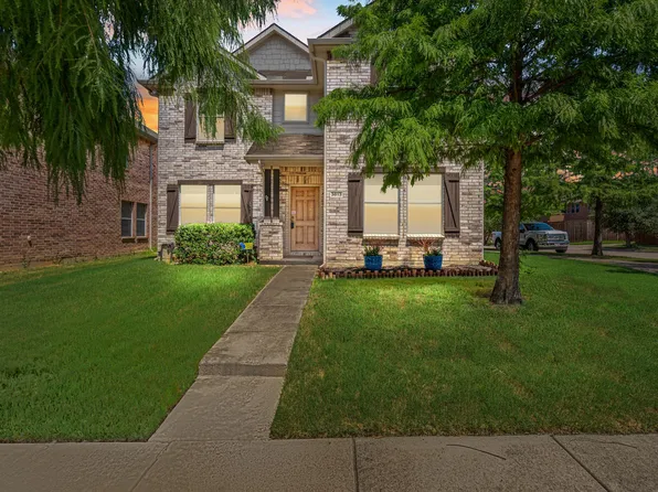 3813 Oceanview Dr, Denton, TX 76208