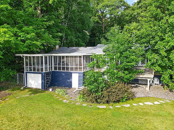 5th image of 8890 Bishop Ave NW