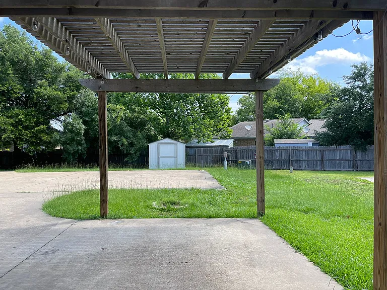2405 Pintail Loop — Photo 12