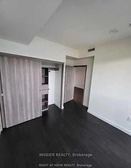 95 McMahon Dr #605 — Photo 28