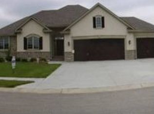 817 SW Elizabeth, Blue Springs, MO 64015