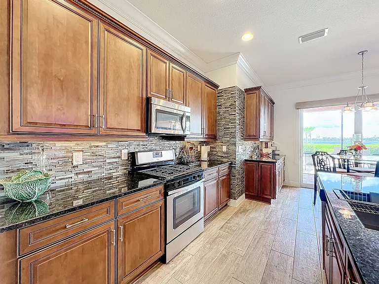 5310 Swift River Ct — Photo 22