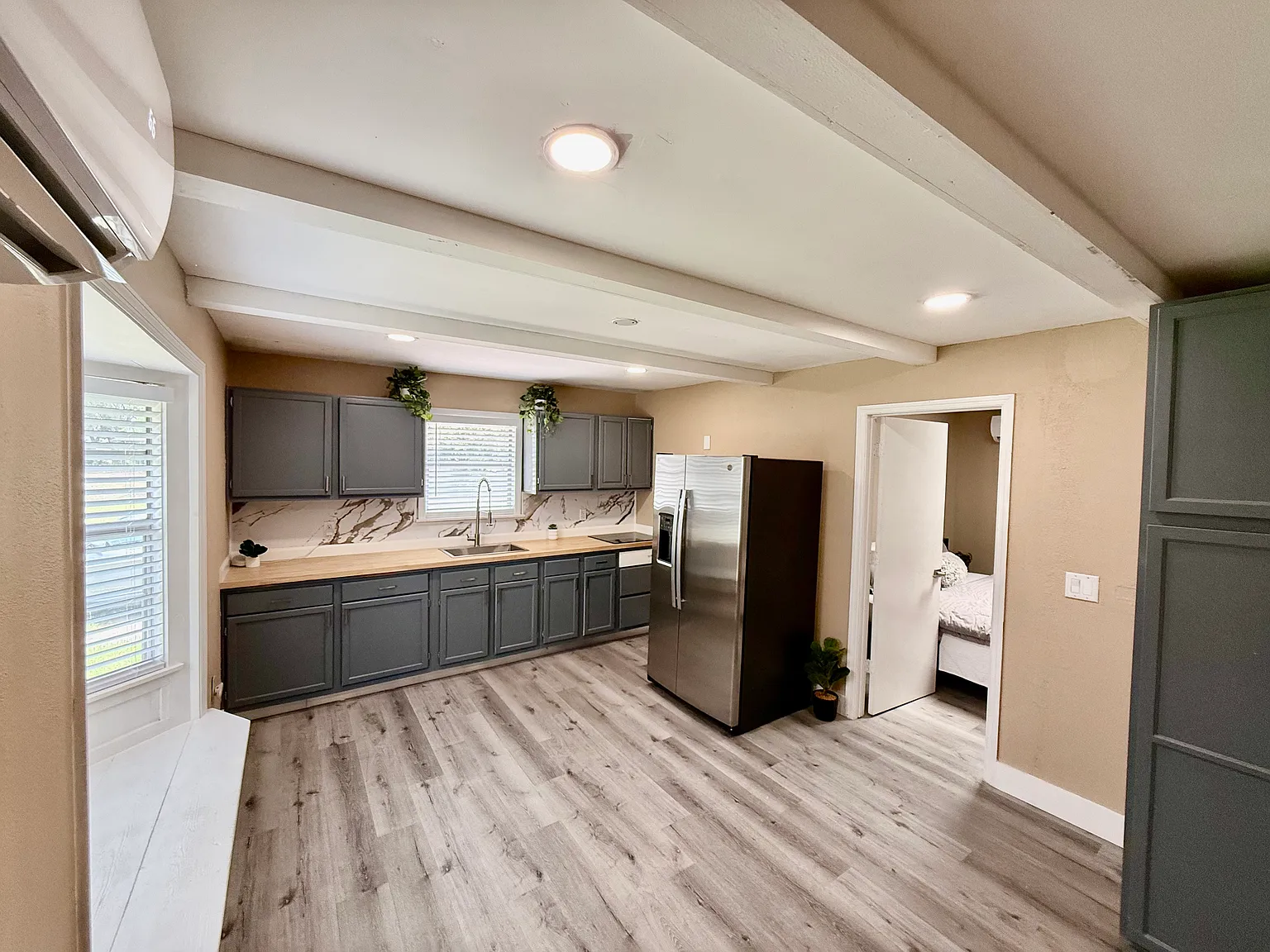 1 bed, 600 sqft, $1,099 — Photo 2