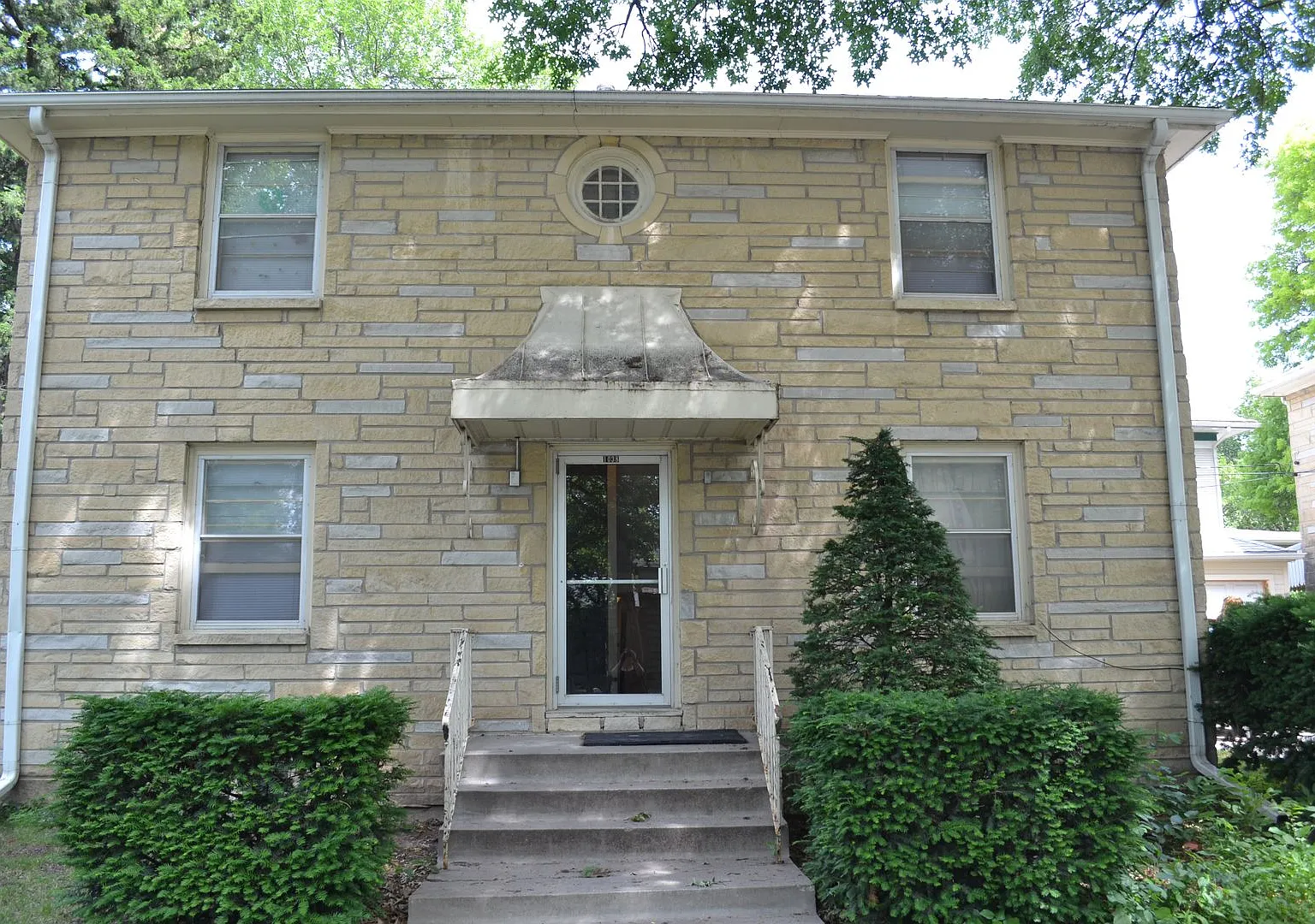 1038 S 16th Street Apartments — Photo 1