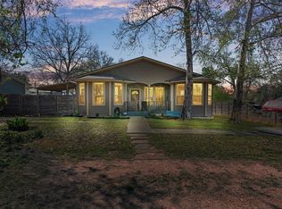 209 Harris St, Elgin, TX 78621