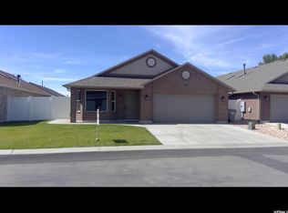 2661 S 2150 W, West Haven, UT 84401