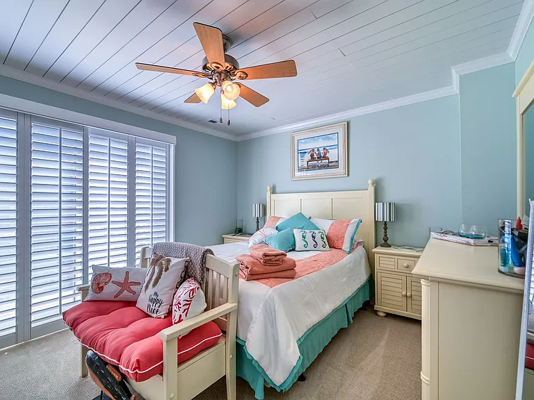 4 Bermuda Landing Pl — Photo 4