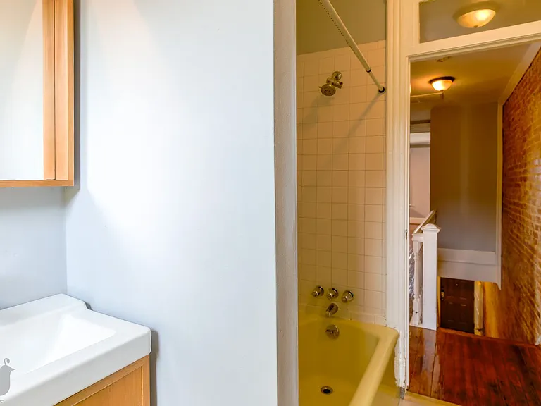 742 Harvard St NW — Photo 39