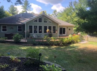75 Smith Rd, Halfmoon, NY 12118