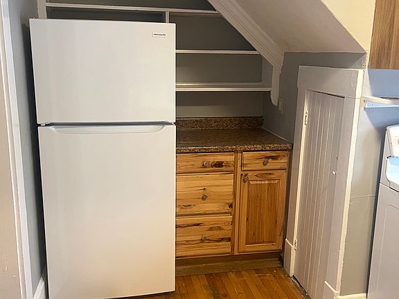 2nd image of 47 Adams St APT 8