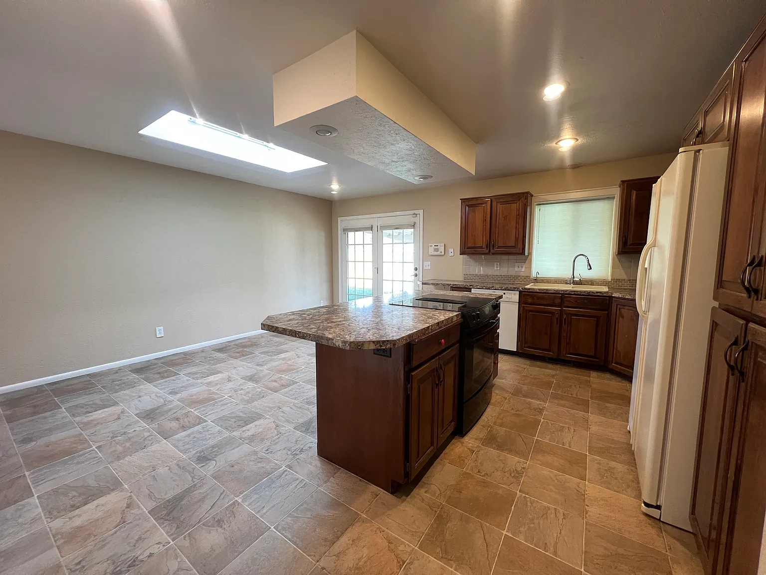 1300 S Brooklawn Dr — Photo 4