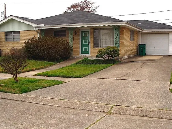 900 Smith Dr, Metairie, LA 70005