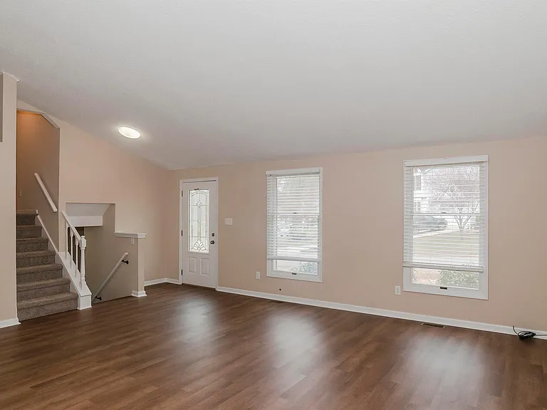 507 Trappers Run Dr — Photo 12