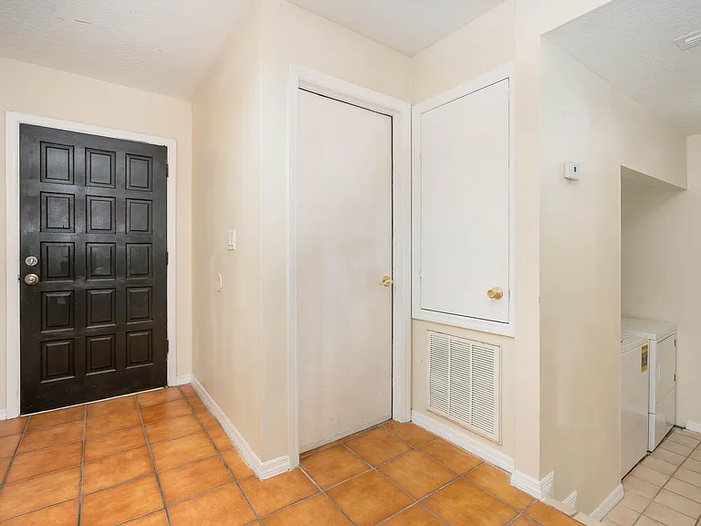 Frontdoor/entryway