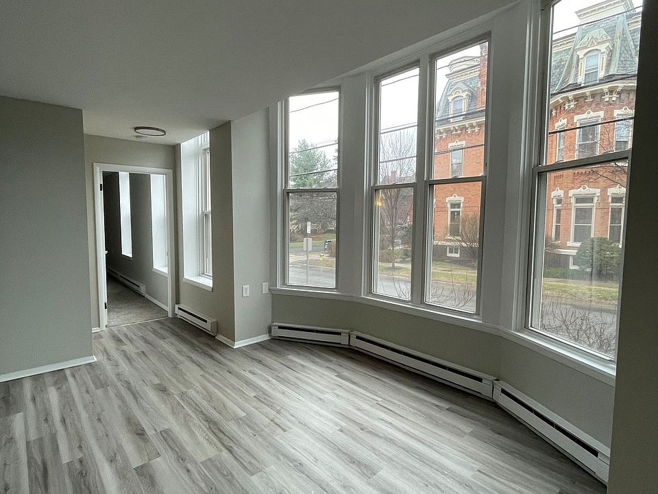 Skidmore Apartments 86 Circular St Saratoga Springs NY Zillow