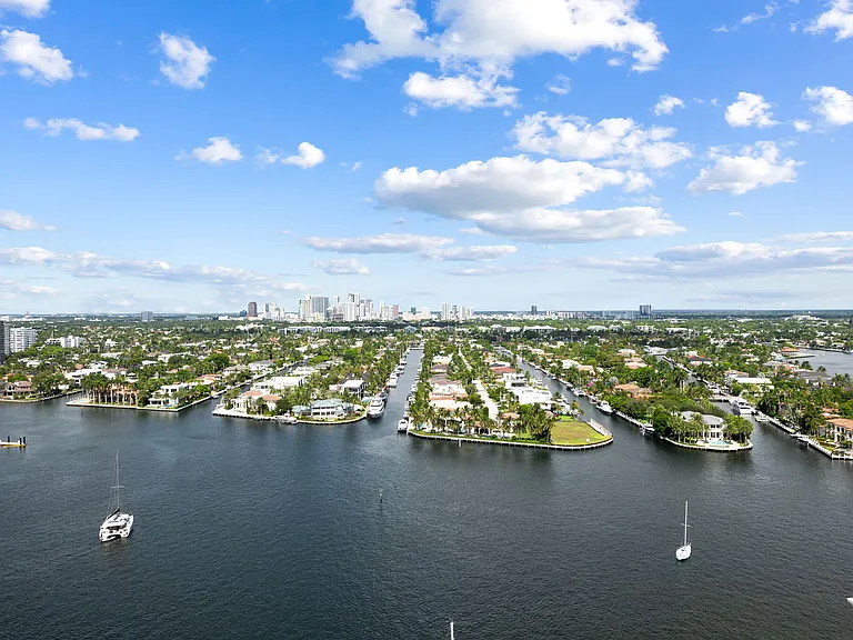 153 N Seabreeze Blvd #1903 — Photo 38