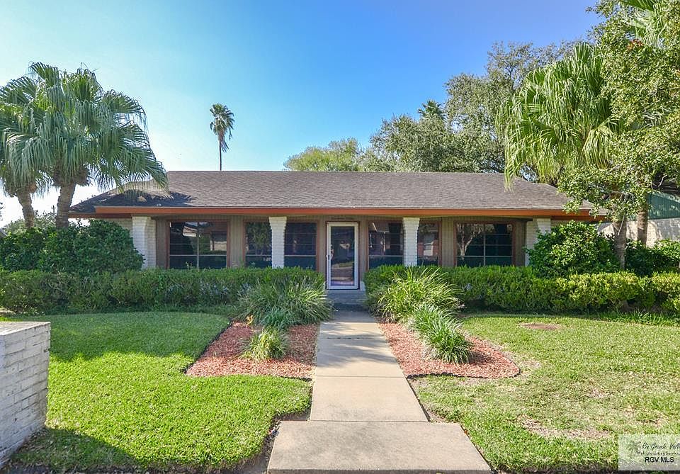 1st image of 1701 Palm Valley Dr W