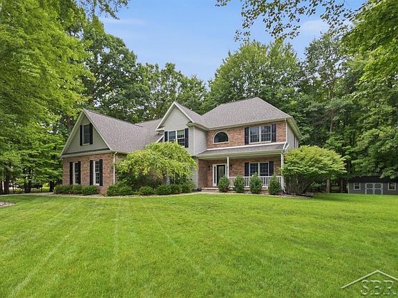 3rd image of 2266 E Mockingbird Ln