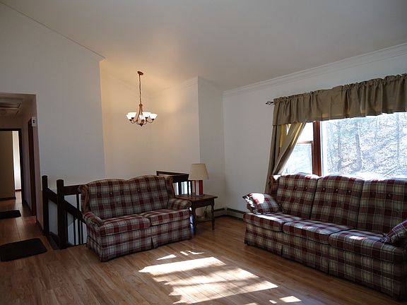 5th image of 17 Timber View Dr