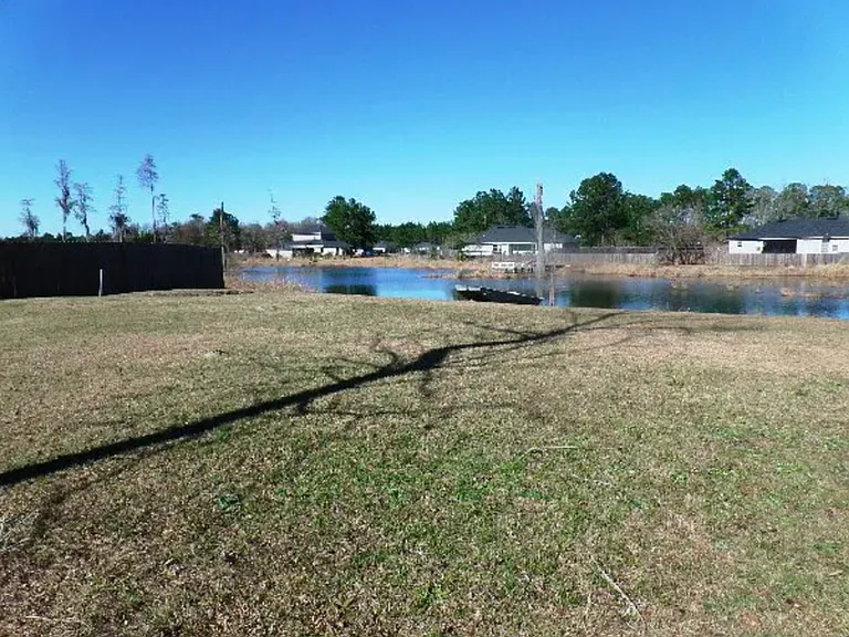 70 Mill Pond Pl — Photo 12