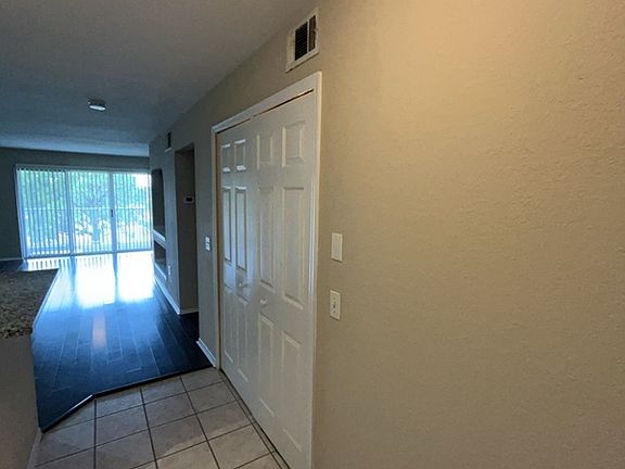 2nd image of 13905 Fairway Island Dr APT 1033