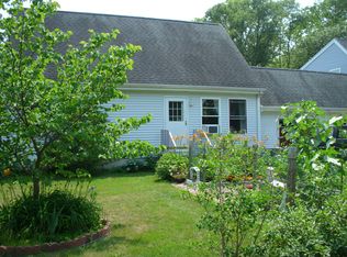 637 Windwood Dr, Tiverton, RI 02878