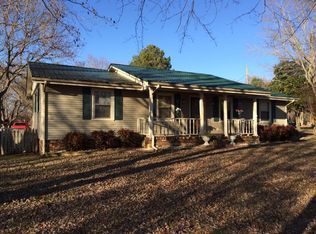 546 Weakley Creek Rd, Lawrenceburg, TN 38464