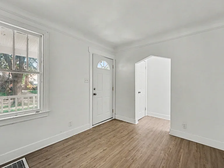 15224 Rossini Dr — Photo 14