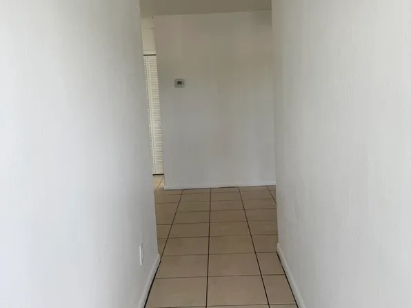 11431 Char Ann Dr #7, Fort Myers, FL 33908