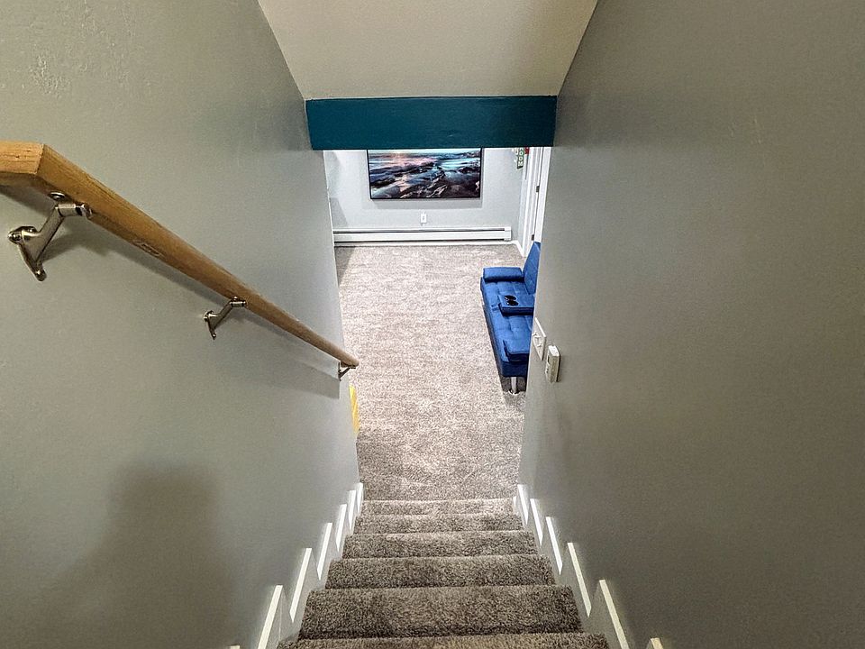1st image of 3205 N Aspen Dr