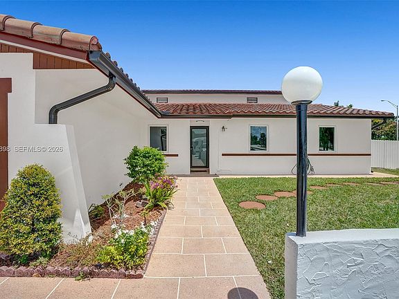 3rd image of 12701 SW 80th St