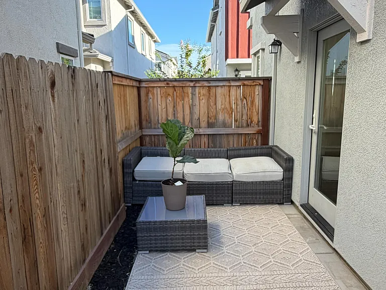 7000 Santa Venetia Pl — Photo 8