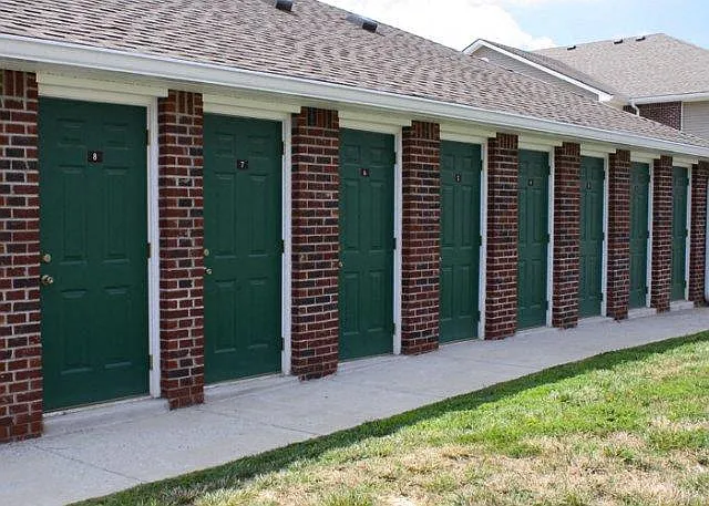 Austin Park Apartments — Photo 12