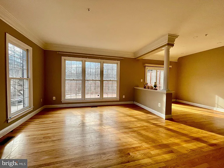 1030 Grand Oak Way — Photo 9