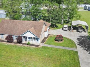 955 Midway Rd, Slaughter, LA 70777