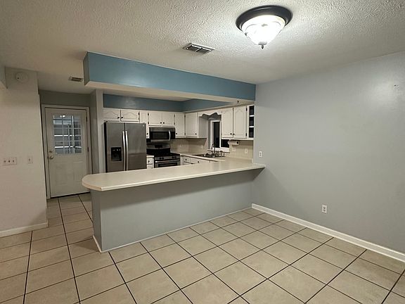 5th image of 174 Treasure Palm Dr