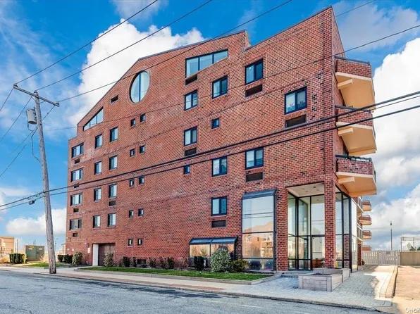 730 W Broadway #PH-5H, Long Beach, NY 11561