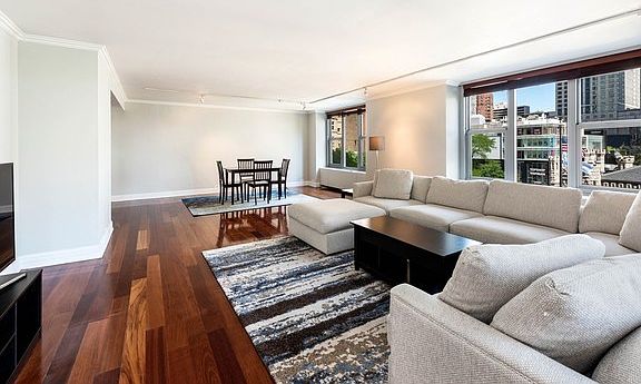 5th image of 777 N Michigan Ave APT 600