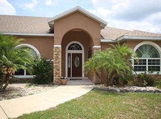 395 Old Geneva Rd, Geneva, FL 32732