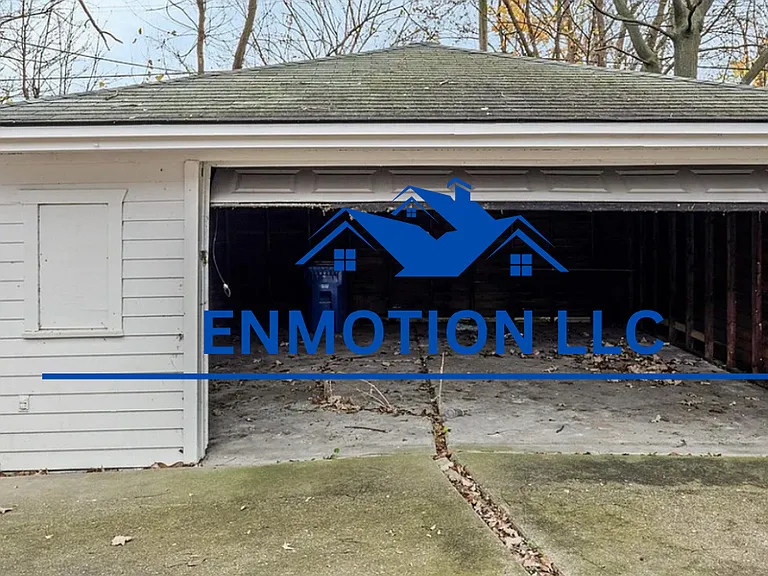 16446 E State Fair St — Photo 9