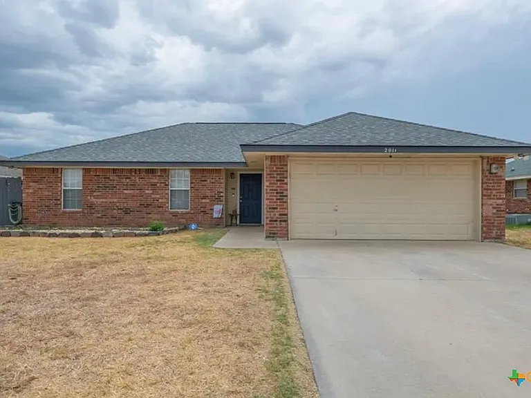 2011 Agate Dr — Photo 1