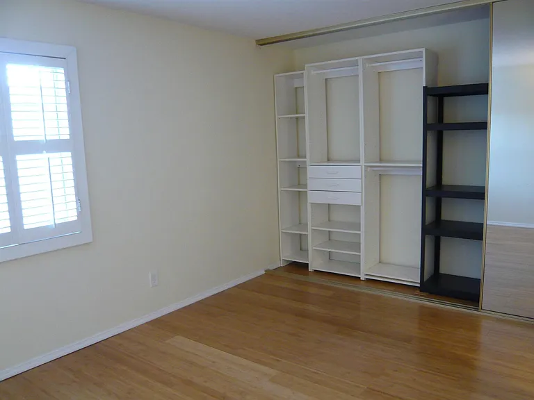 4404 Bond St #L — Photo 15