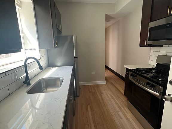 3rd image of 4035-37 N Central Park Ave #4035-2B