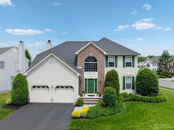 59 Winding Brook Dr, Matawan, NJ 07747