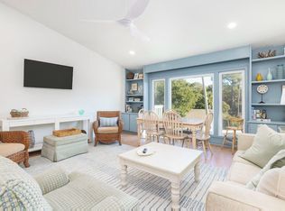 10 Lagoon Villas, Isle Of Palms, SC 29451