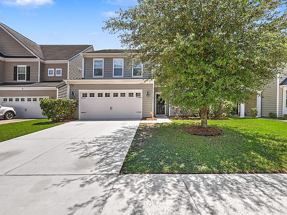 2nd image of 163 Emerald Isle Dr