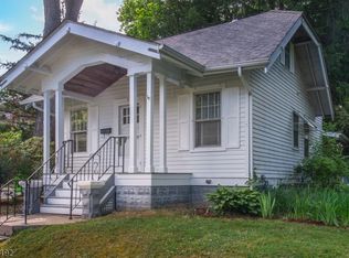 27 Fisher Ave, Washington, NJ 07882