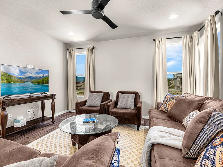 3527 Summer Dream Ave — Photo 3