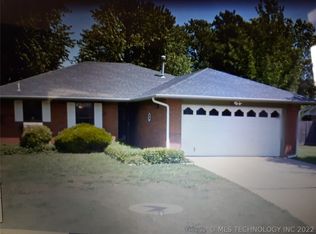 3202 E Augusta Ave, Muskogee, OK 74403