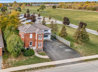 58 Avondale Rd, Belleville, ON K8P4G3